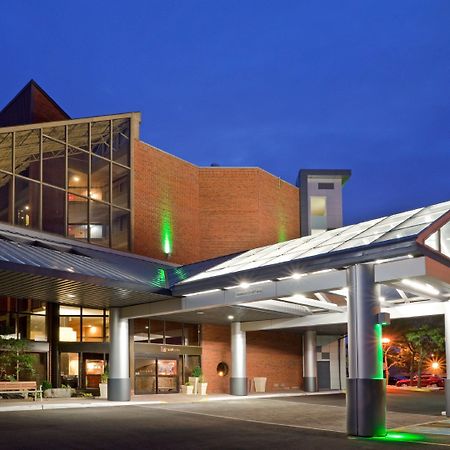 Holiday Inn Oakville Centre By Ihg Экстерьер фото