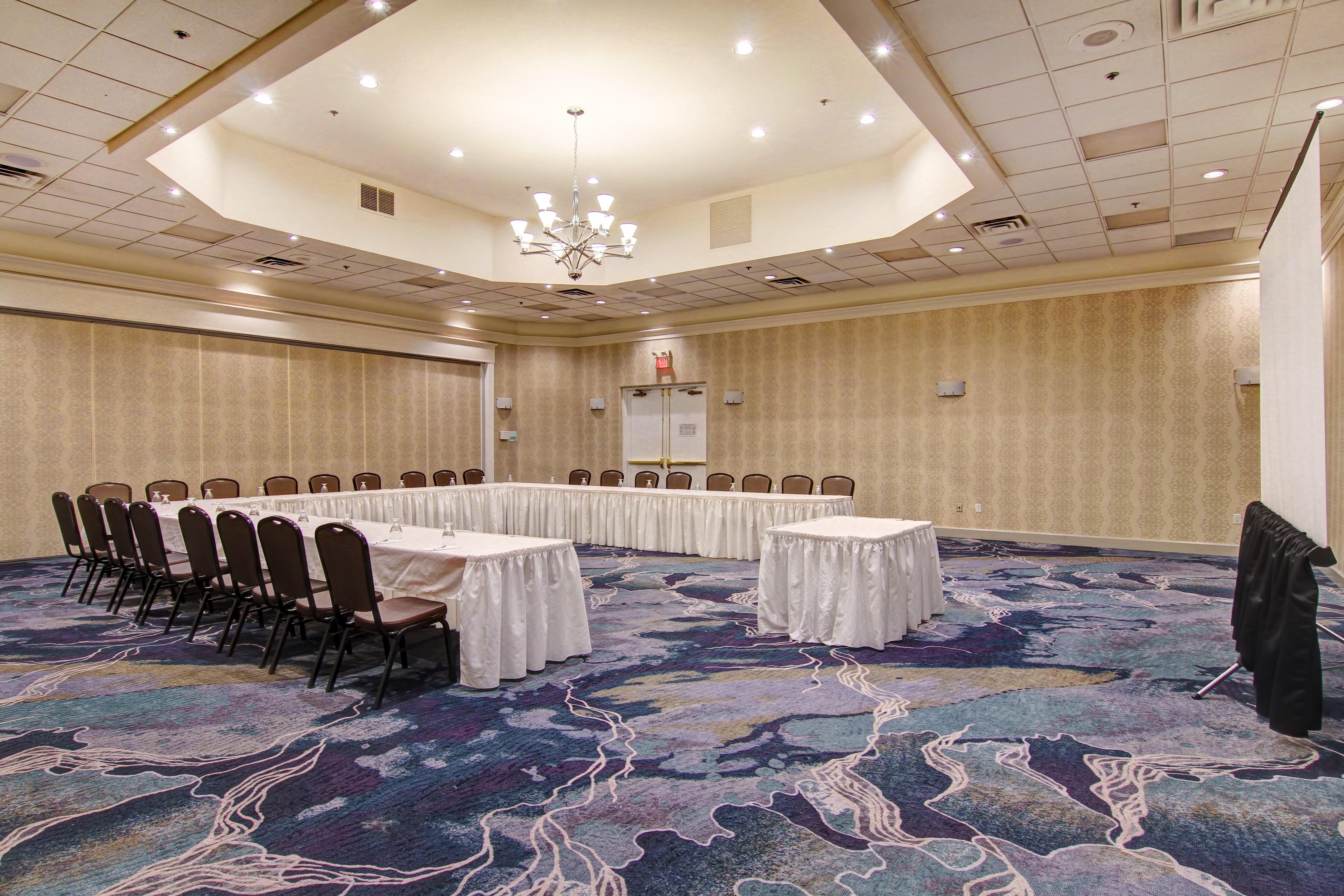 Holiday Inn Oakville Centre By Ihg Экстерьер фото
