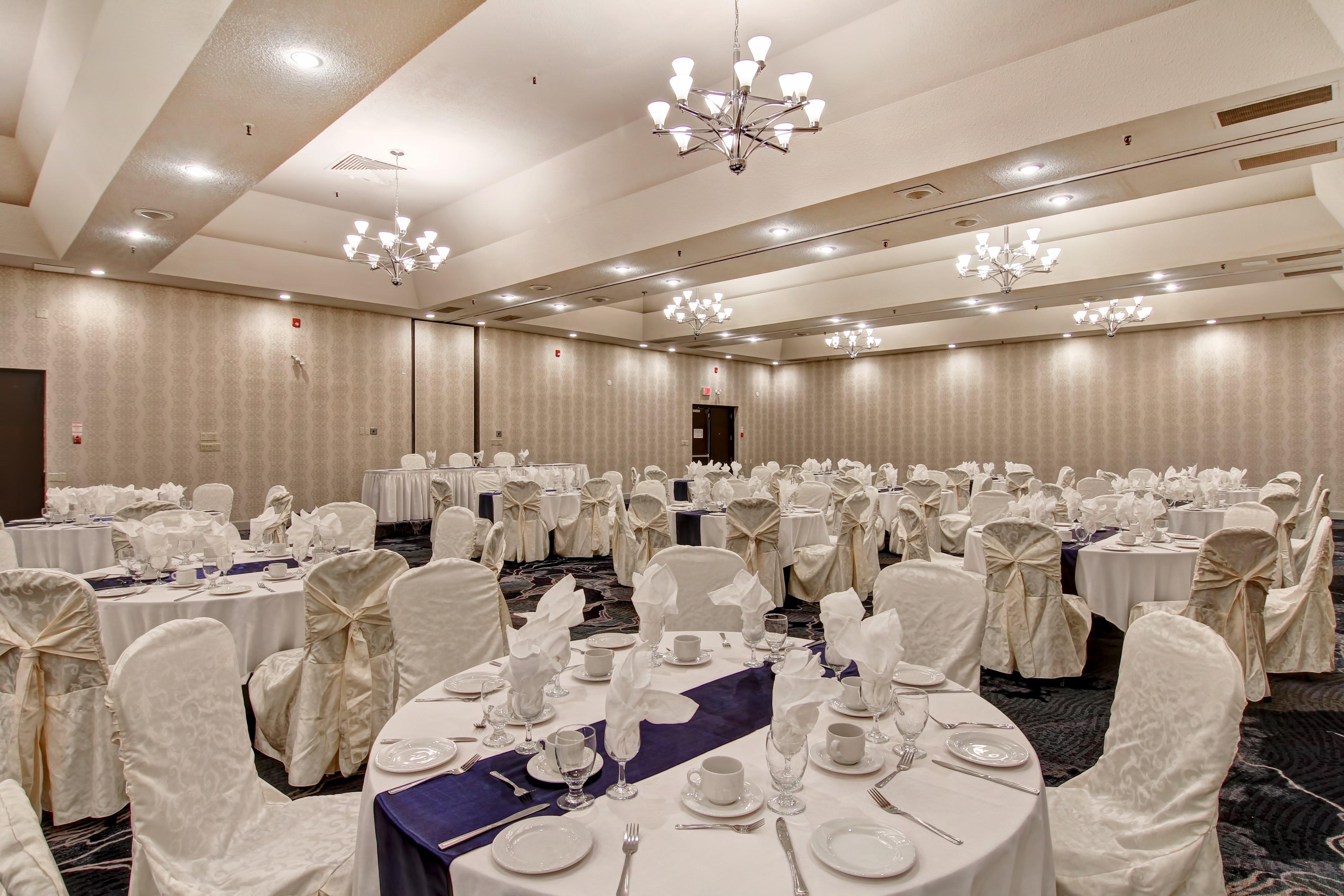 Holiday Inn Oakville Centre By Ihg Экстерьер фото
