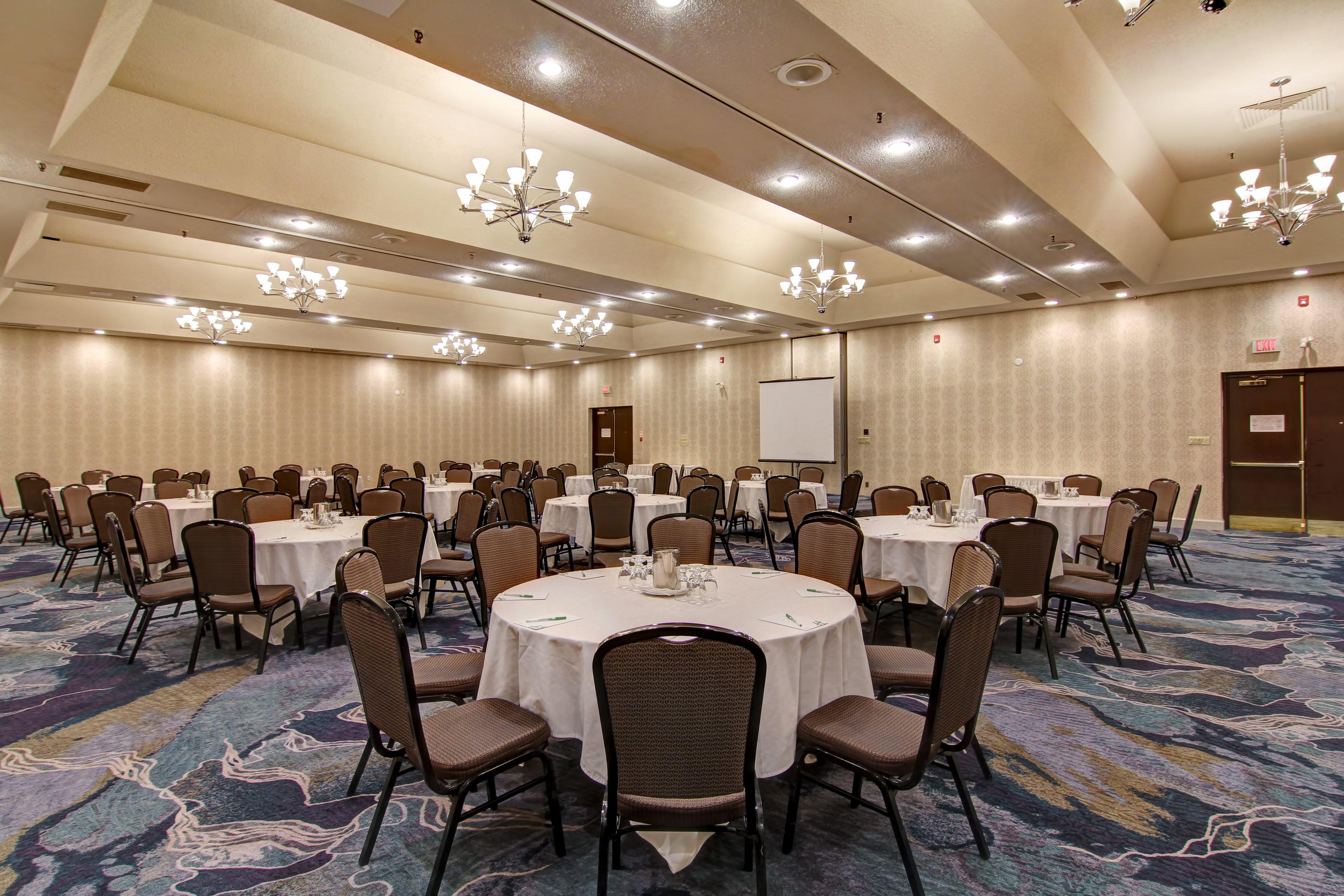 Holiday Inn Oakville Centre By Ihg Экстерьер фото