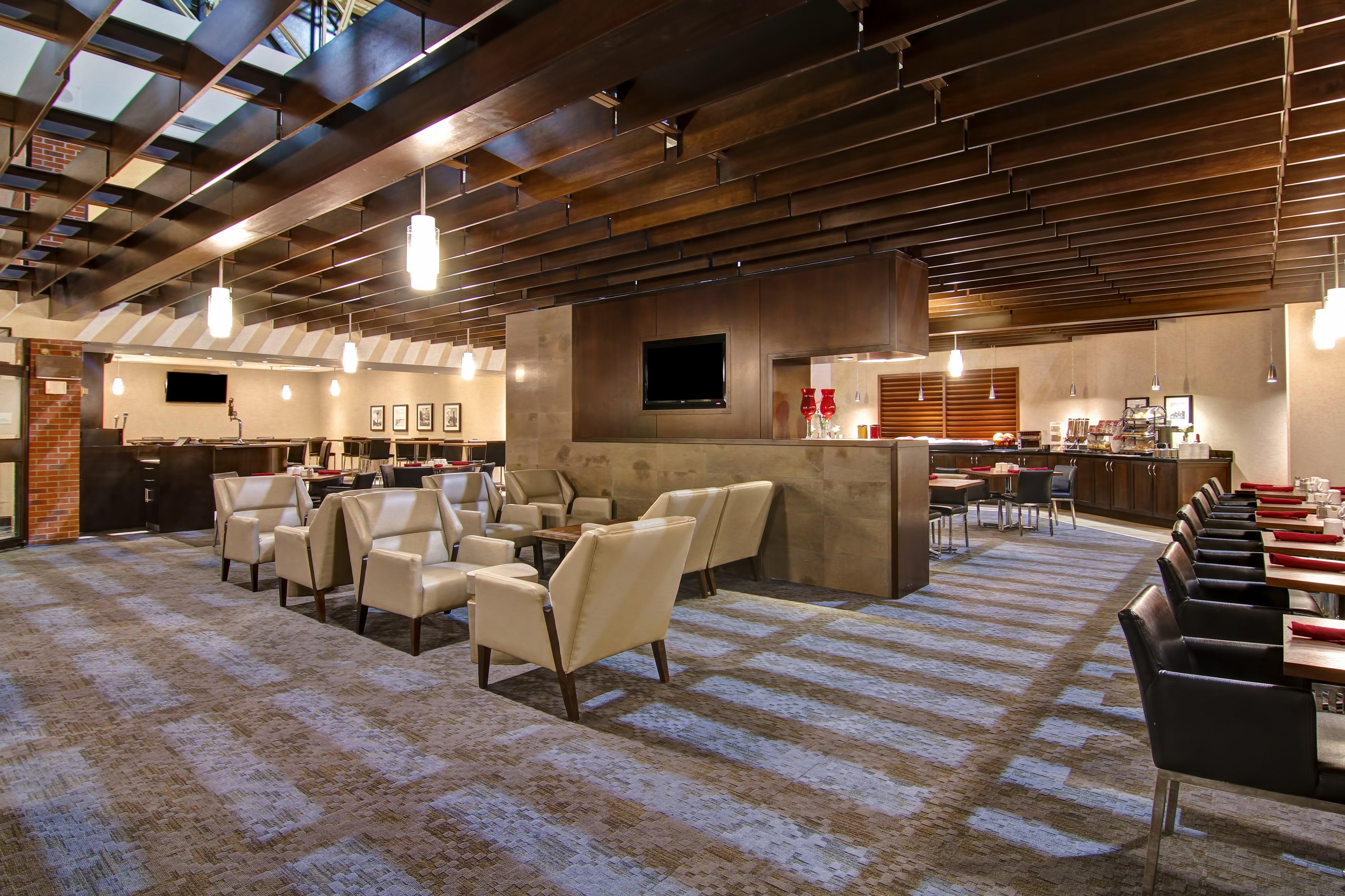 Holiday Inn Oakville Centre By Ihg Экстерьер фото